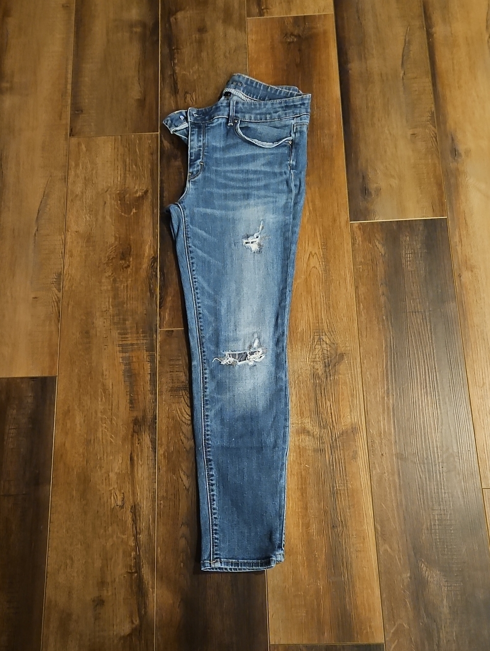 White House Black Market Distressed Blue Skinny Jeans